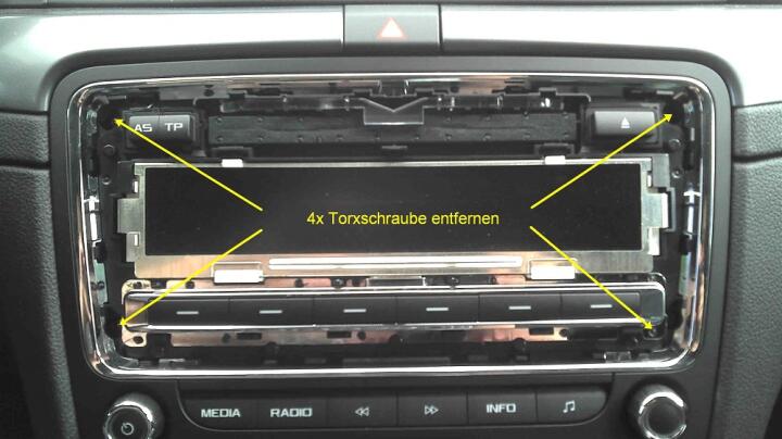 Für alle Streaming Boxen in Skoda Superb (2010) mit Radio